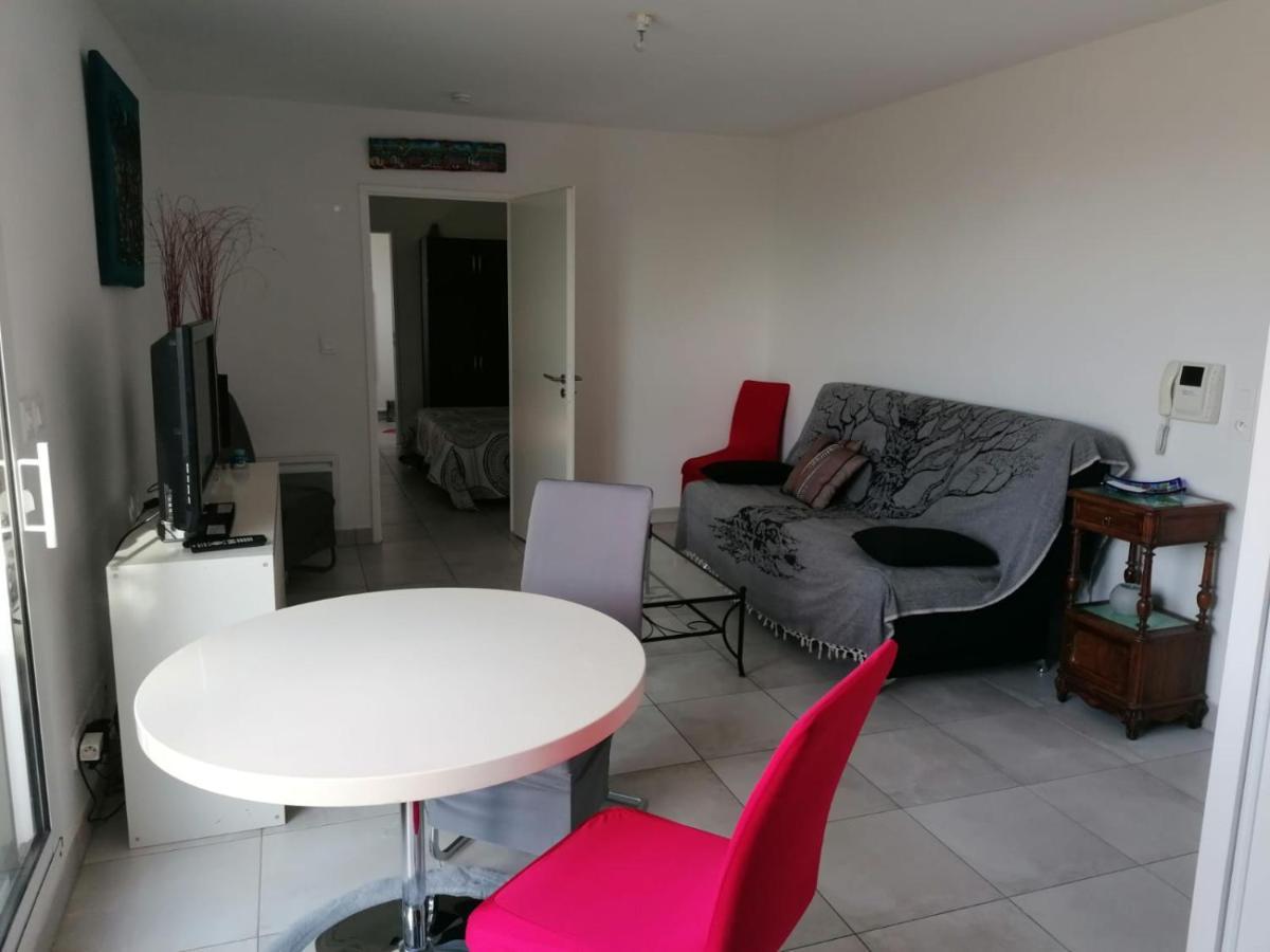 Appartement A Proximite Du Centre Et De La Plage A Mèze Buitenkant foto