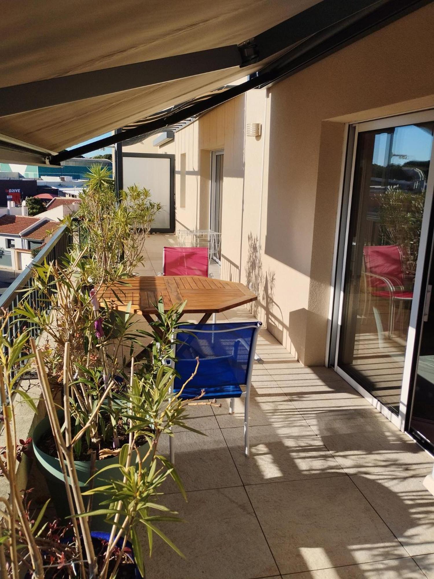 Appartement A Proximite Du Centre Et De La Plage A Mèze Buitenkant foto